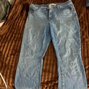 Levi jeans